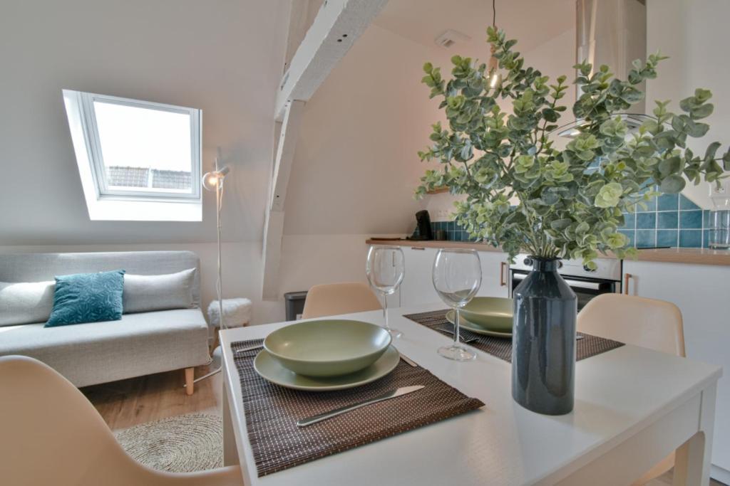 Residence Jean Hardy - Hyper Centre, Parking Gratuit, Wifi, Clim, Gare Valenciennes Exteriér fotografie