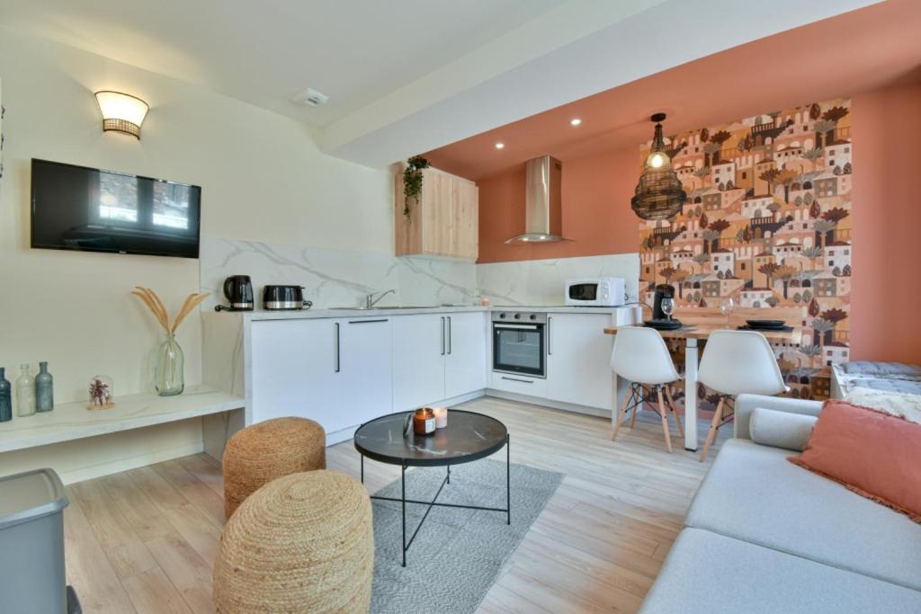 Residence Jean Hardy - Hyper Centre, Parking Gratuit, Wifi, Clim, Gare Valenciennes Exteriér fotografie